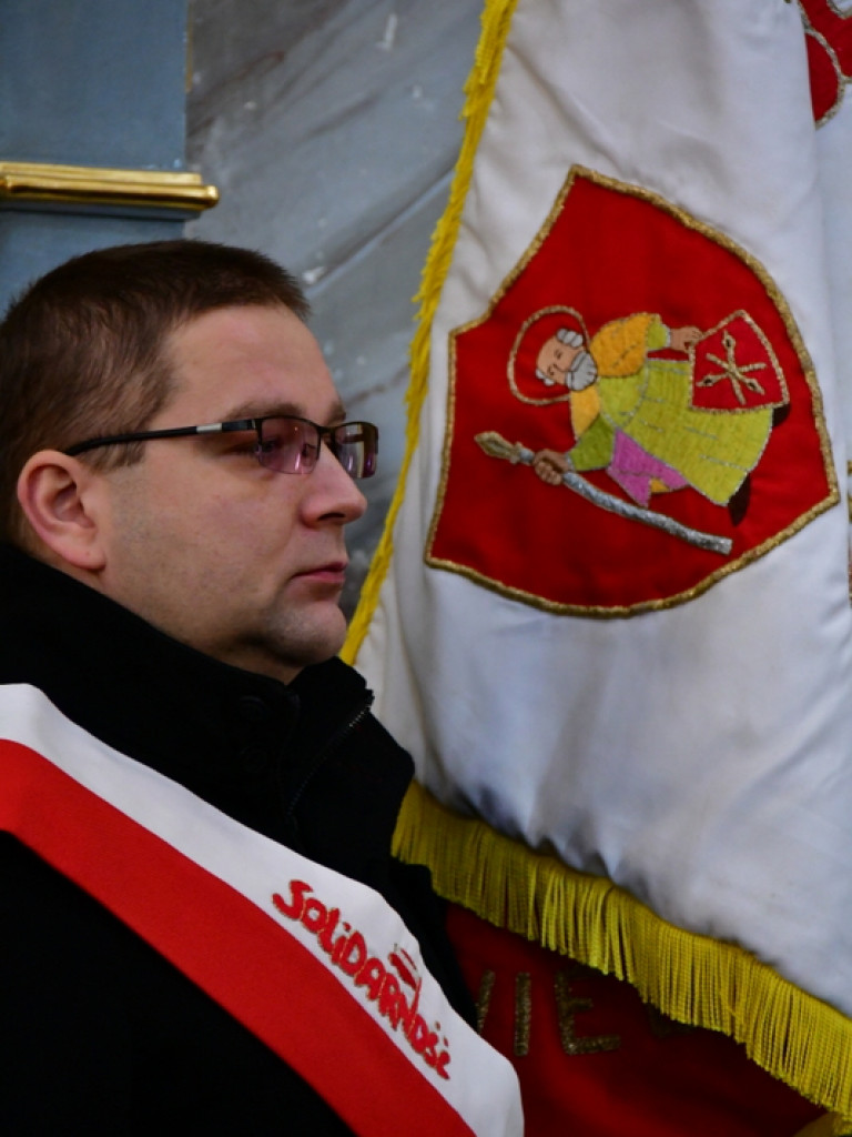Pamiętają o ofiarach stanu wojennego (FOTO)