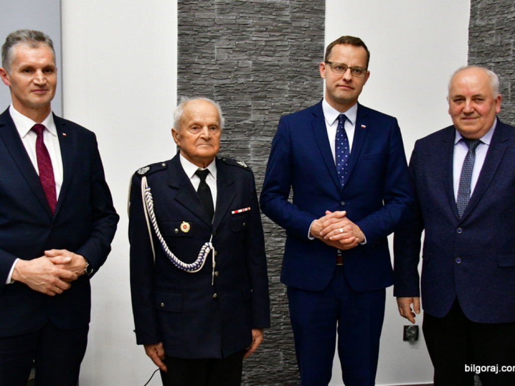 Specjalistyczny sprzęt dla strażaków ochotników (FOTO)