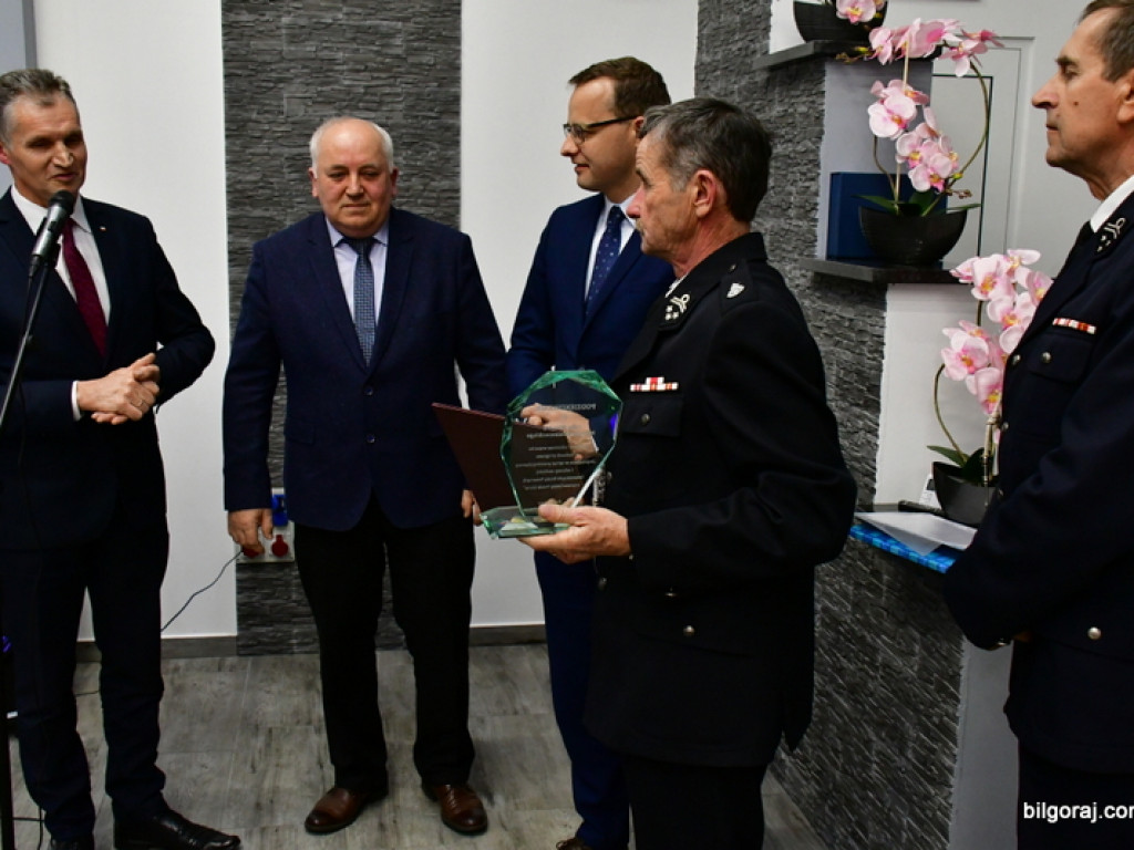 Specjalistyczny sprzęt dla strażaków ochotników (FOTO)