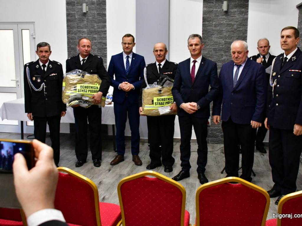Specjalistyczny sprzęt dla strażaków ochotników (FOTO)