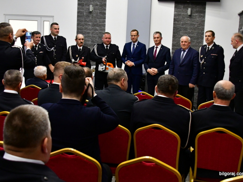 Specjalistyczny sprzęt dla strażaków ochotników (FOTO)