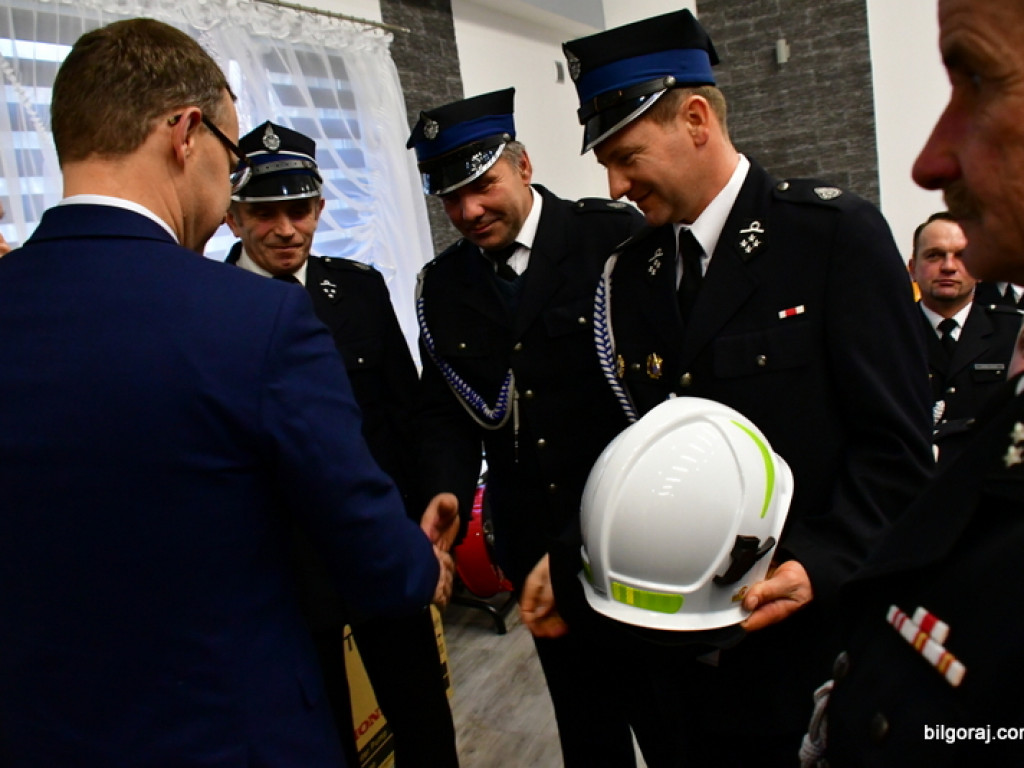 Specjalistyczny sprzęt dla strażaków ochotników (FOTO)