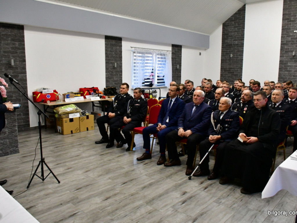 Specjalistyczny sprzęt dla strażaków ochotników (FOTO)