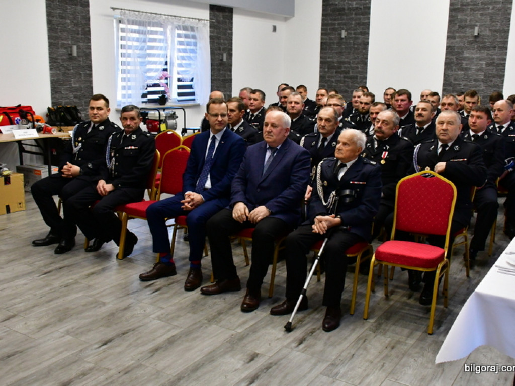 Specjalistyczny sprzęt dla strażaków ochotników (FOTO)