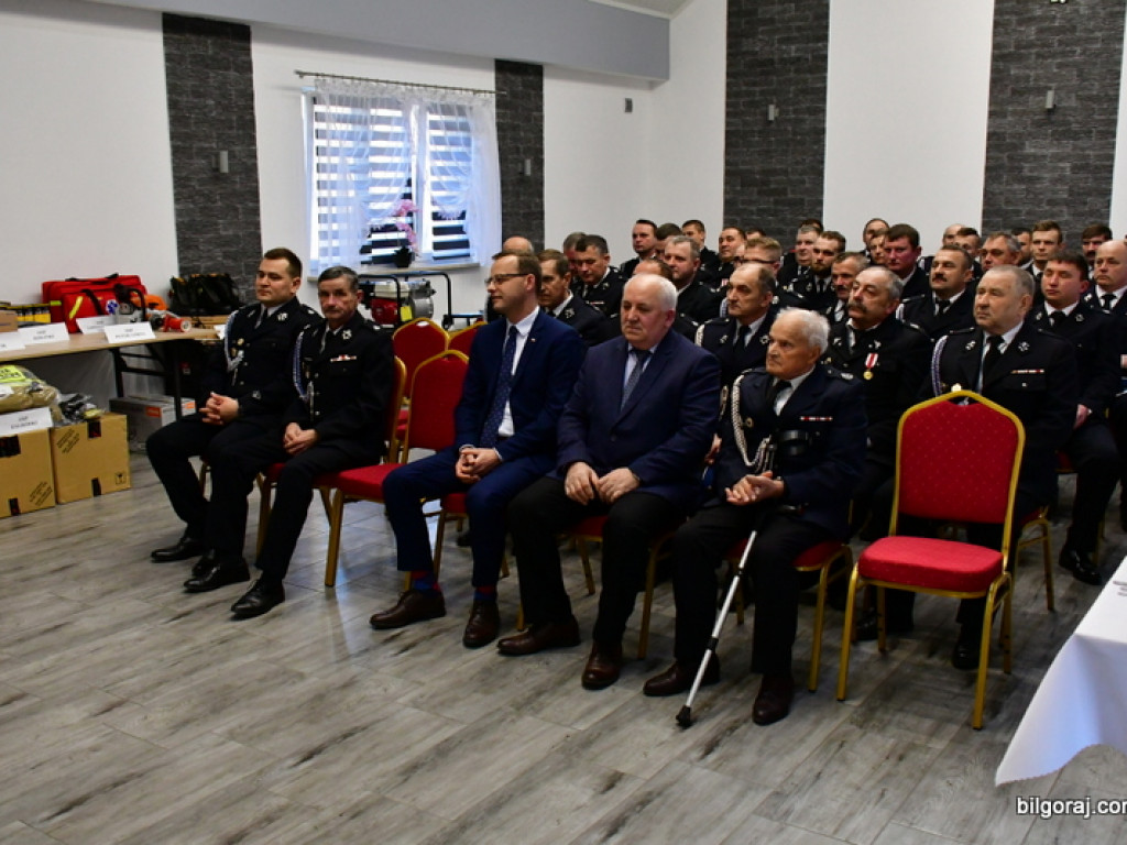 Specjalistyczny sprzęt dla strażaków ochotników (FOTO)