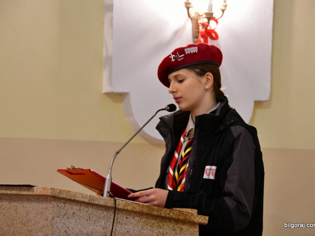 Harcerze przekazali Betlejemskie Światło Pokoju (FOTO)