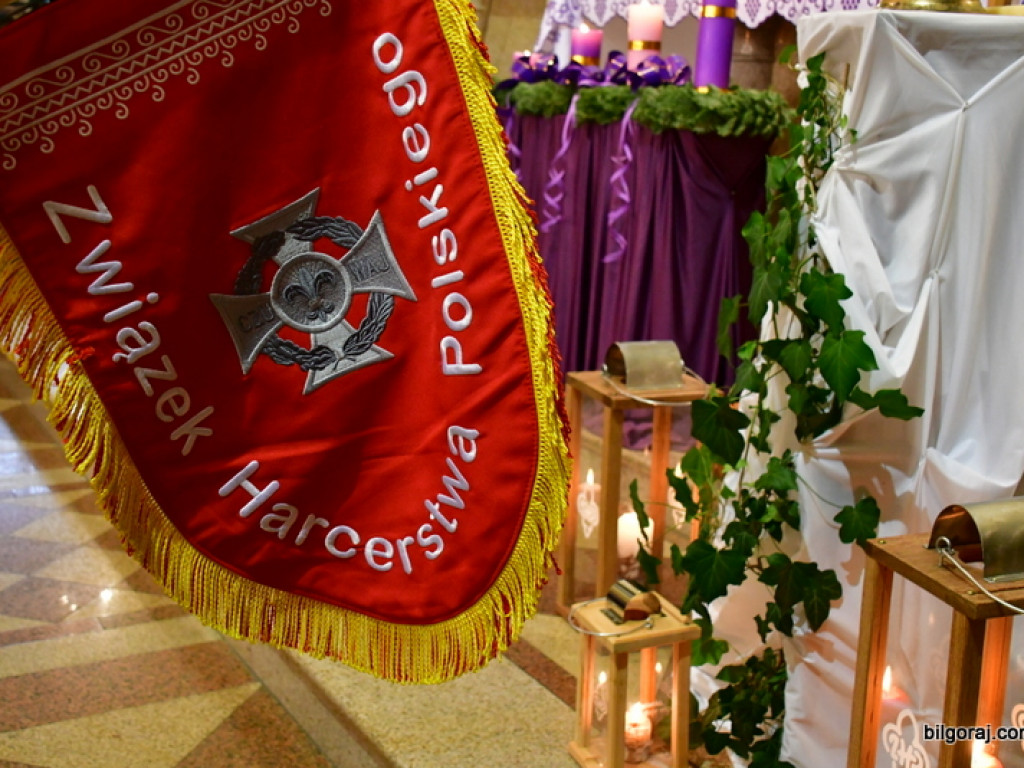 Harcerze przekazali Betlejemskie Światło Pokoju (FOTO)