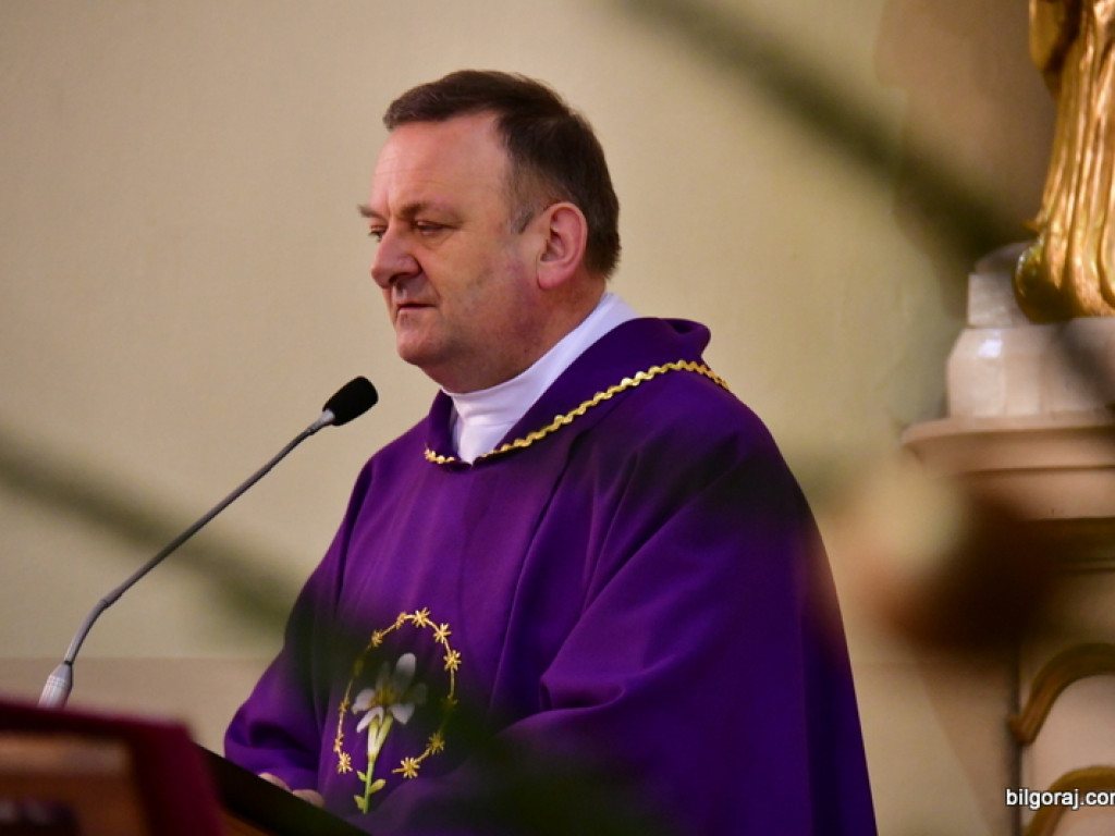 Harcerze przekazali Betlejemskie Światło Pokoju (FOTO)