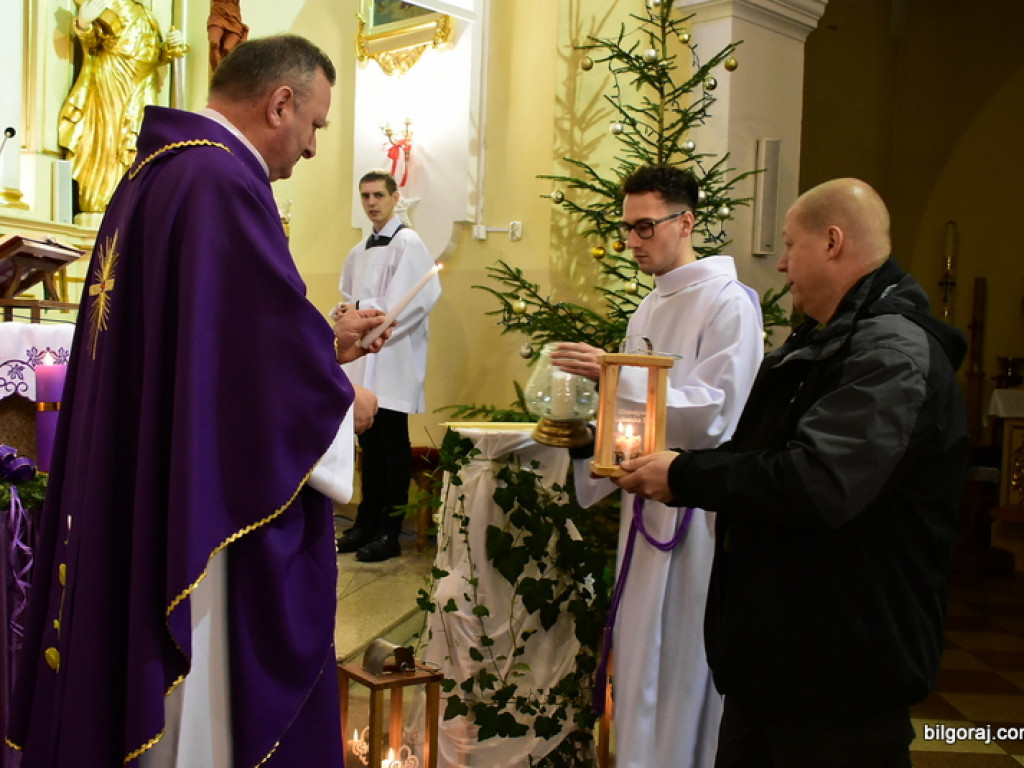 Harcerze przekazali Betlejemskie Światło Pokoju (FOTO)