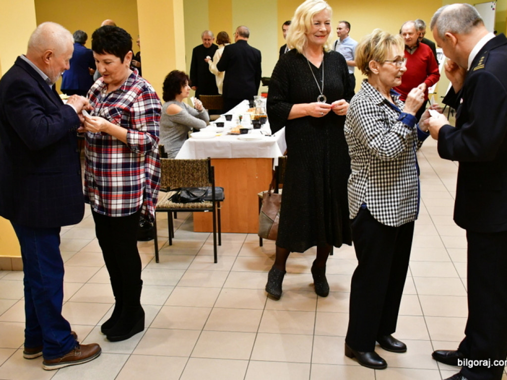 Wigilia PCK dla osób potrzebujących (FOTO)