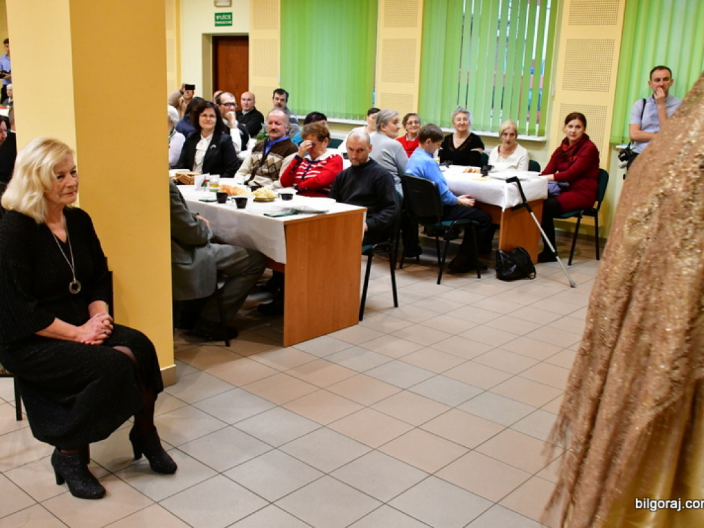 Wigilia PCK dla osób potrzebujących (FOTO)