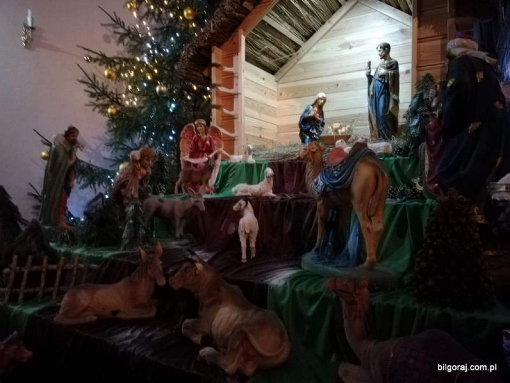 Szopki bożonarodzeniowe w kościołach Powiatu Biłgorajskiego (FOTO)