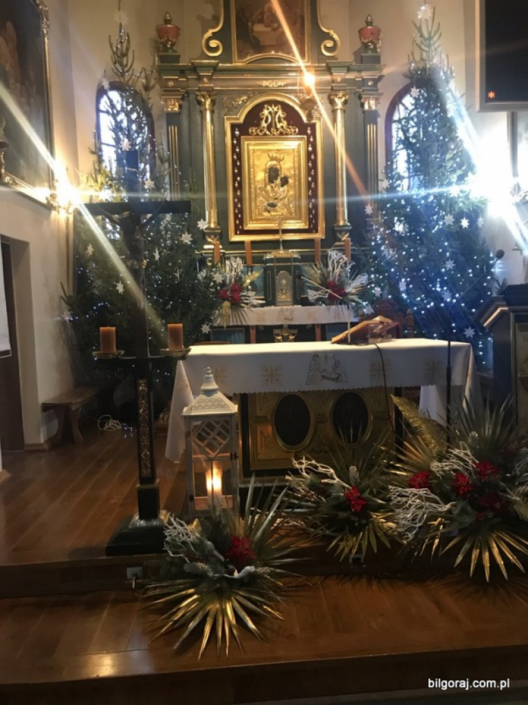 Szopki bożonarodzeniowe w kościołach Powiatu Biłgorajskiego (FOTO)