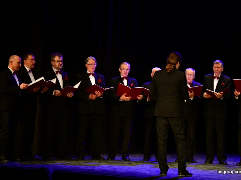 Koncert świąteczno - noworoczny pożegnaniem dyrektora Stefana Szmidta (FOTO)