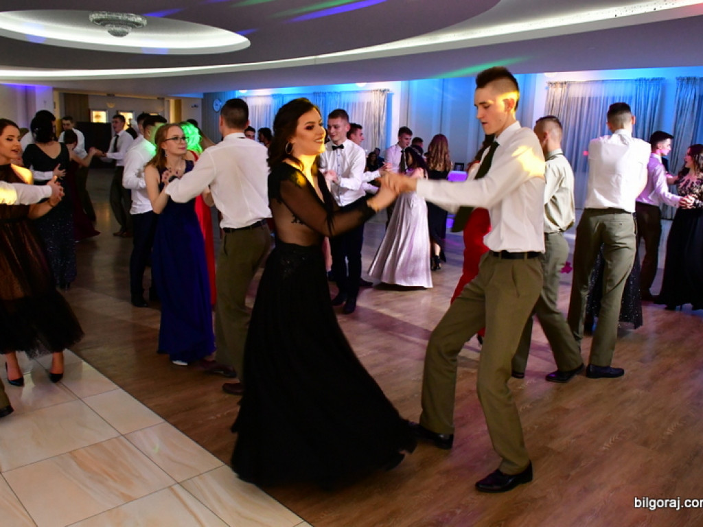 Bal maturalny uczniów Zespołu Szkół Leśnych (FOTO, VIDEO)