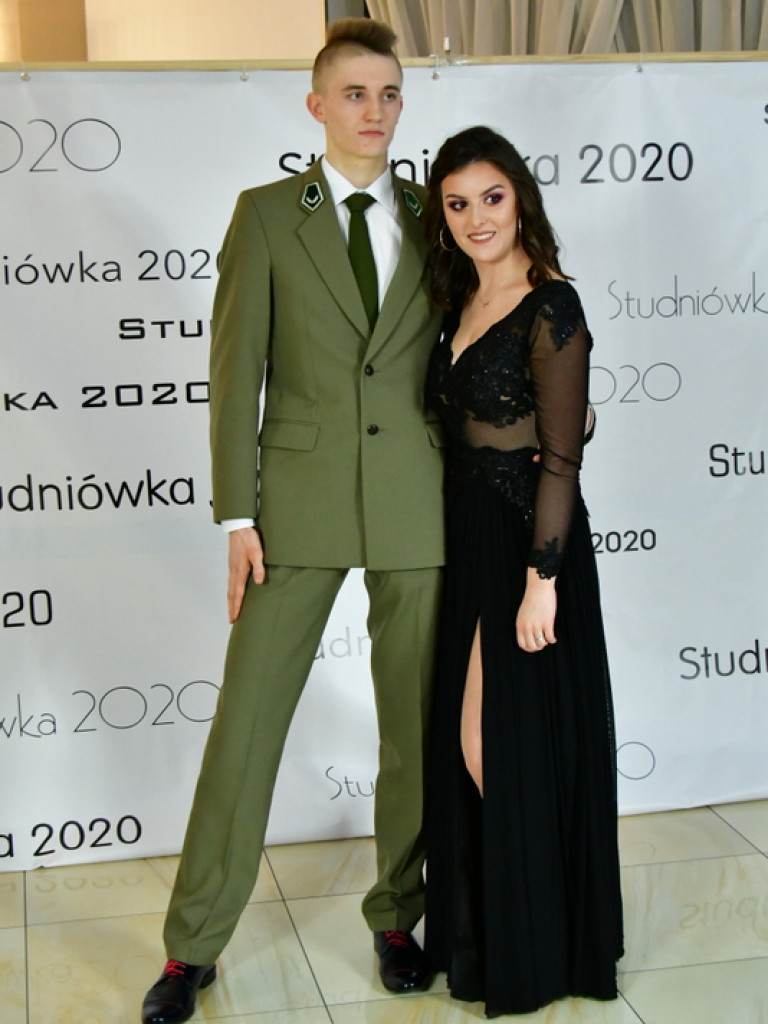 Bal maturalny uczniów Zespołu Szkół Leśnych (FOTO, VIDEO)