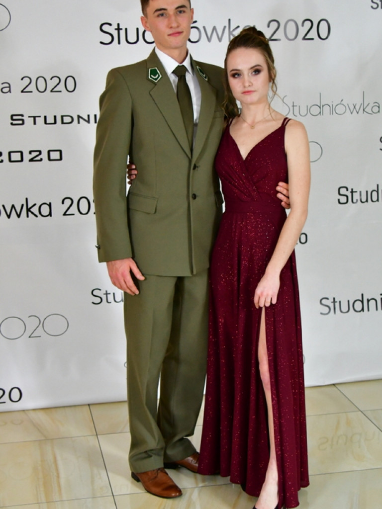 Bal maturalny uczniów Zespołu Szkół Leśnych (FOTO, VIDEO)