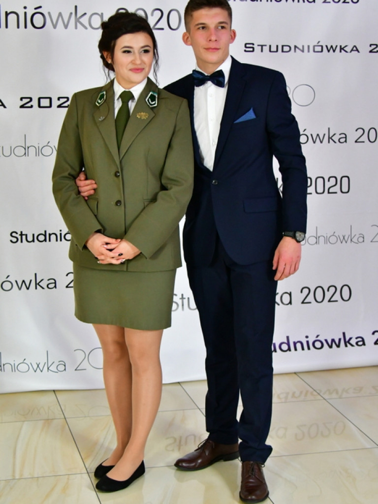 Bal maturalny uczniów Zespołu Szkół Leśnych (FOTO, VIDEO)