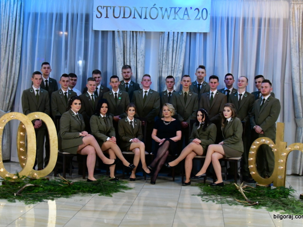 Bal maturalny uczniów Zespołu Szkół Leśnych (FOTO, VIDEO)