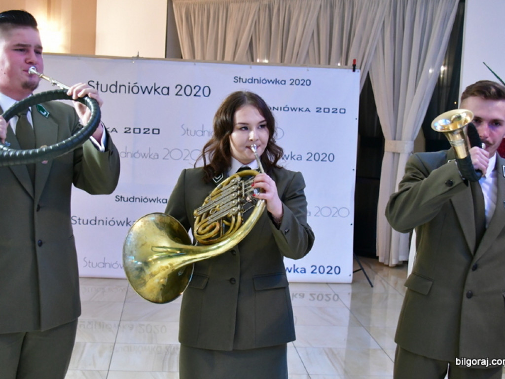 Bal maturalny uczniów Zespołu Szkół Leśnych (FOTO, VIDEO)