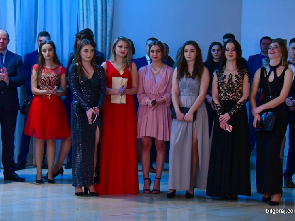 Bal maturalny uczniów Zespołu Szkół Leśnych (FOTO, VIDEO)