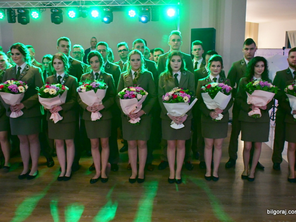 Bal maturalny uczniów Zespołu Szkół Leśnych (FOTO, VIDEO)