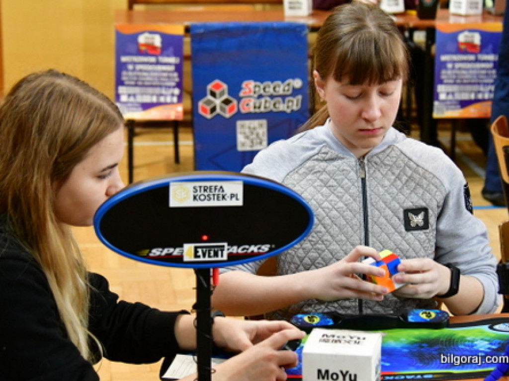 Mistrzowski Turniej w Speedcubingu (FOTO)
