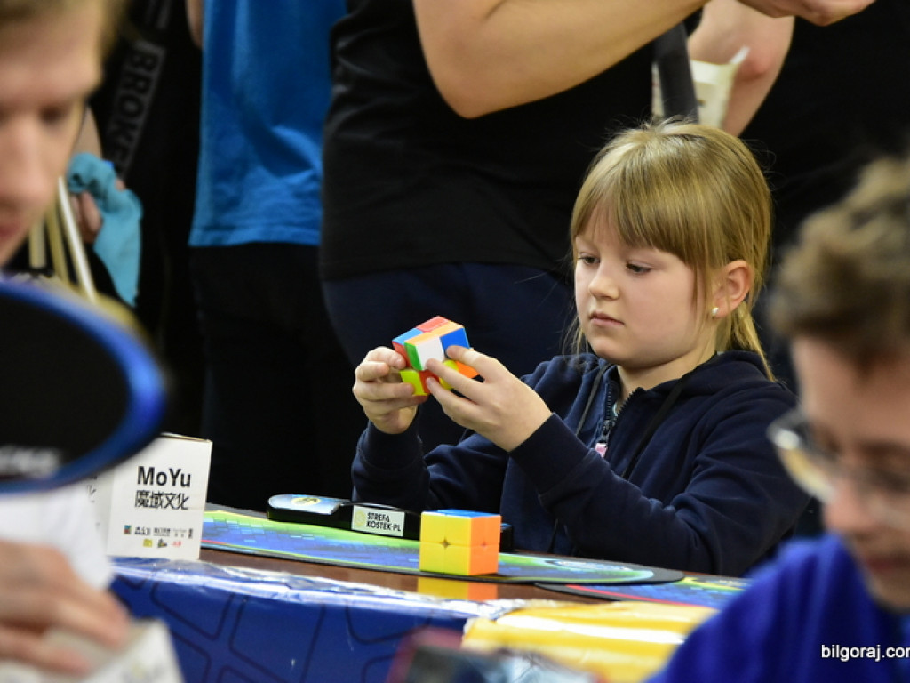 Mistrzowski Turniej w Speedcubingu (FOTO)