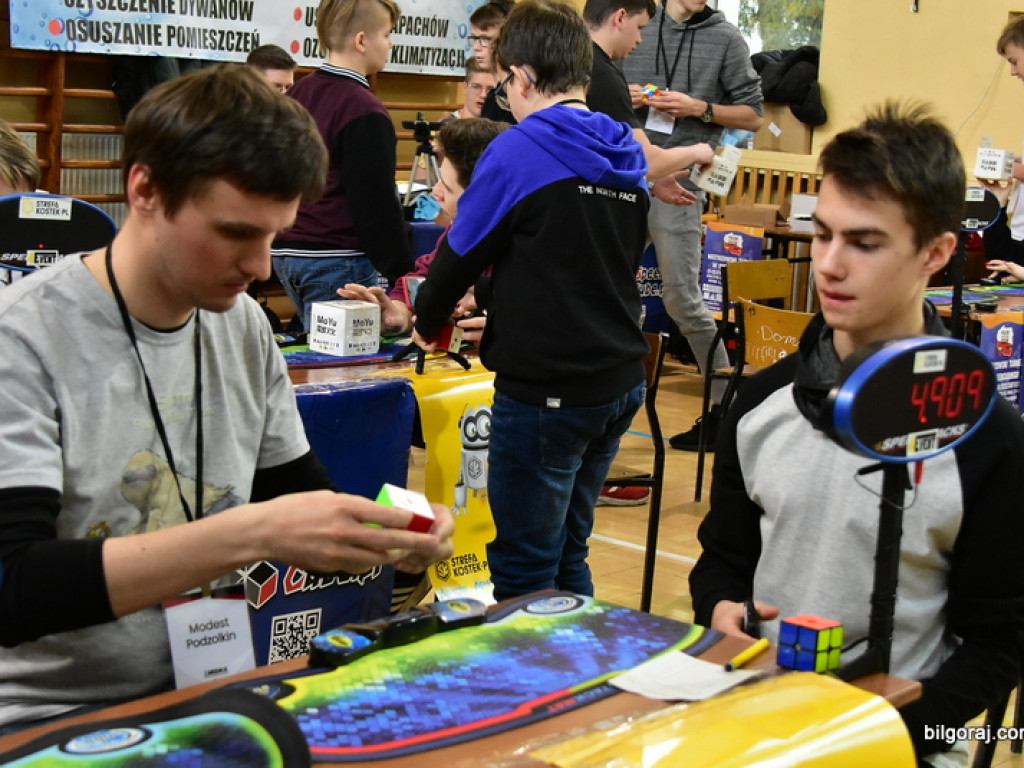 Mistrzowski Turniej w Speedcubingu (FOTO)