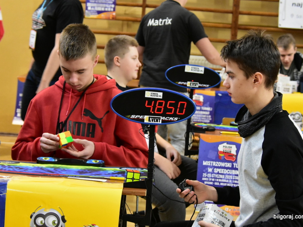 Mistrzowski Turniej w Speedcubingu (FOTO)