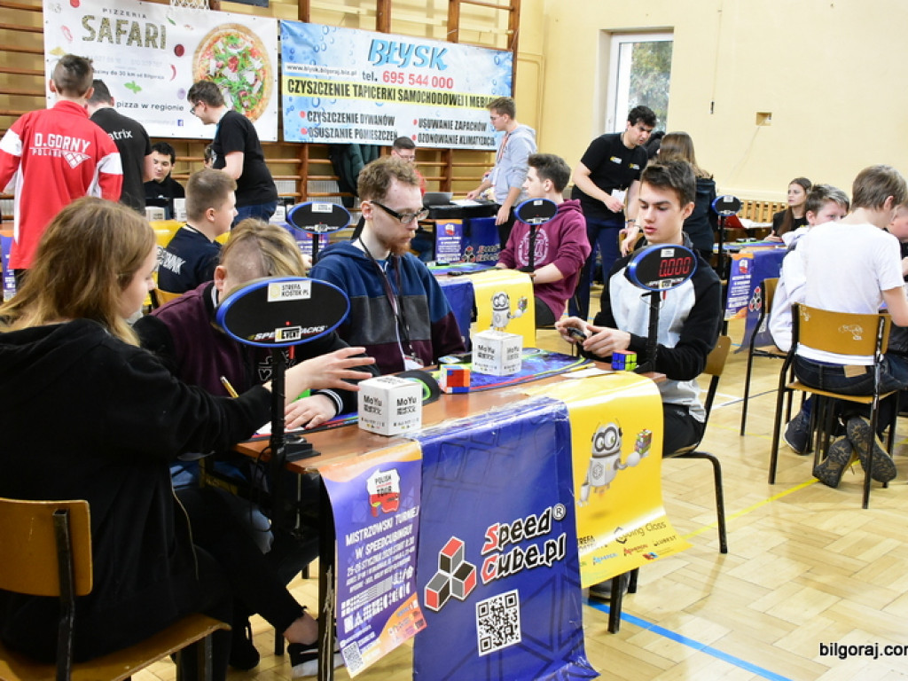 Mistrzowski Turniej w Speedcubingu (FOTO)