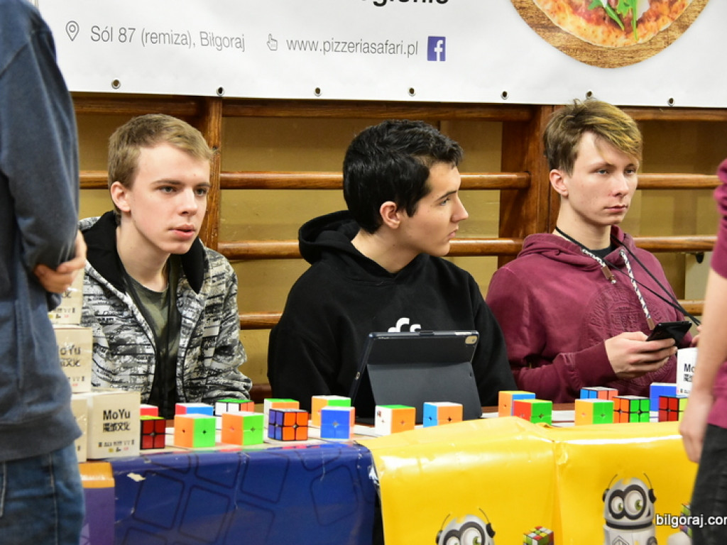 Mistrzowski Turniej w Speedcubingu (FOTO)