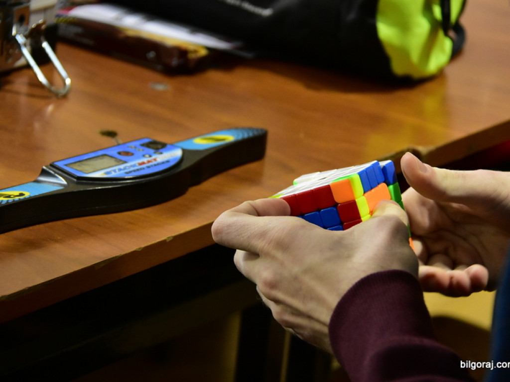 Mistrzowski Turniej w Speedcubingu (FOTO)