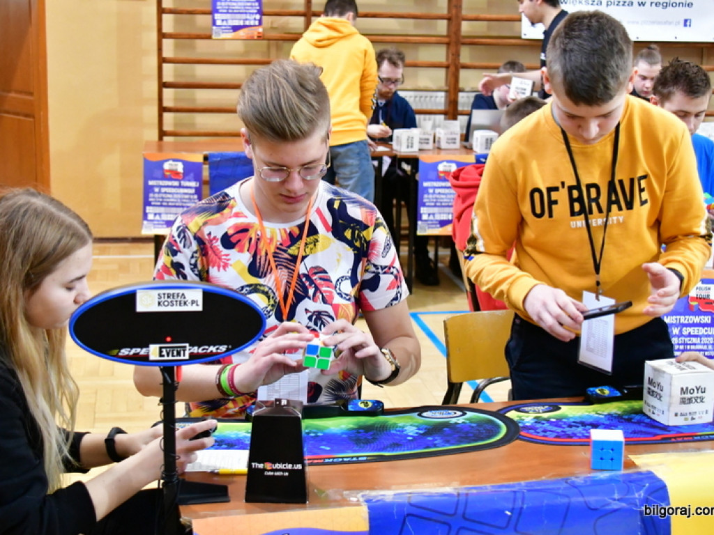Mistrzowski Turniej w Speedcubingu (FOTO)