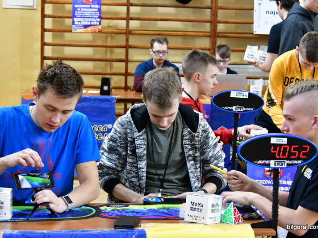 Mistrzowski Turniej w Speedcubingu (FOTO)