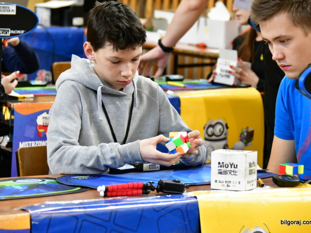 Mistrzowski Turniej w Speedcubingu (FOTO)