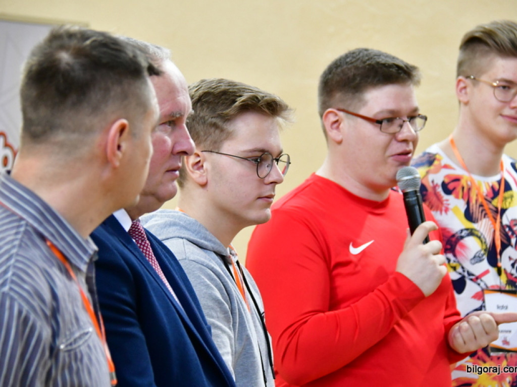 Mistrzowski Turniej w Speedcubingu (FOTO)