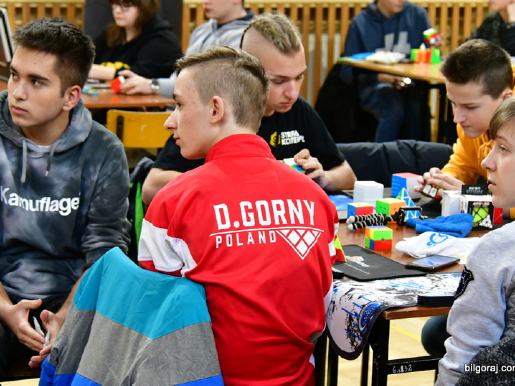 Mistrzowski Turniej w Speedcubingu (FOTO)