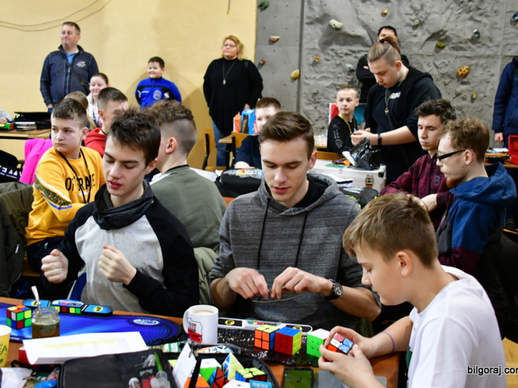 Mistrzowski Turniej w Speedcubingu (FOTO)