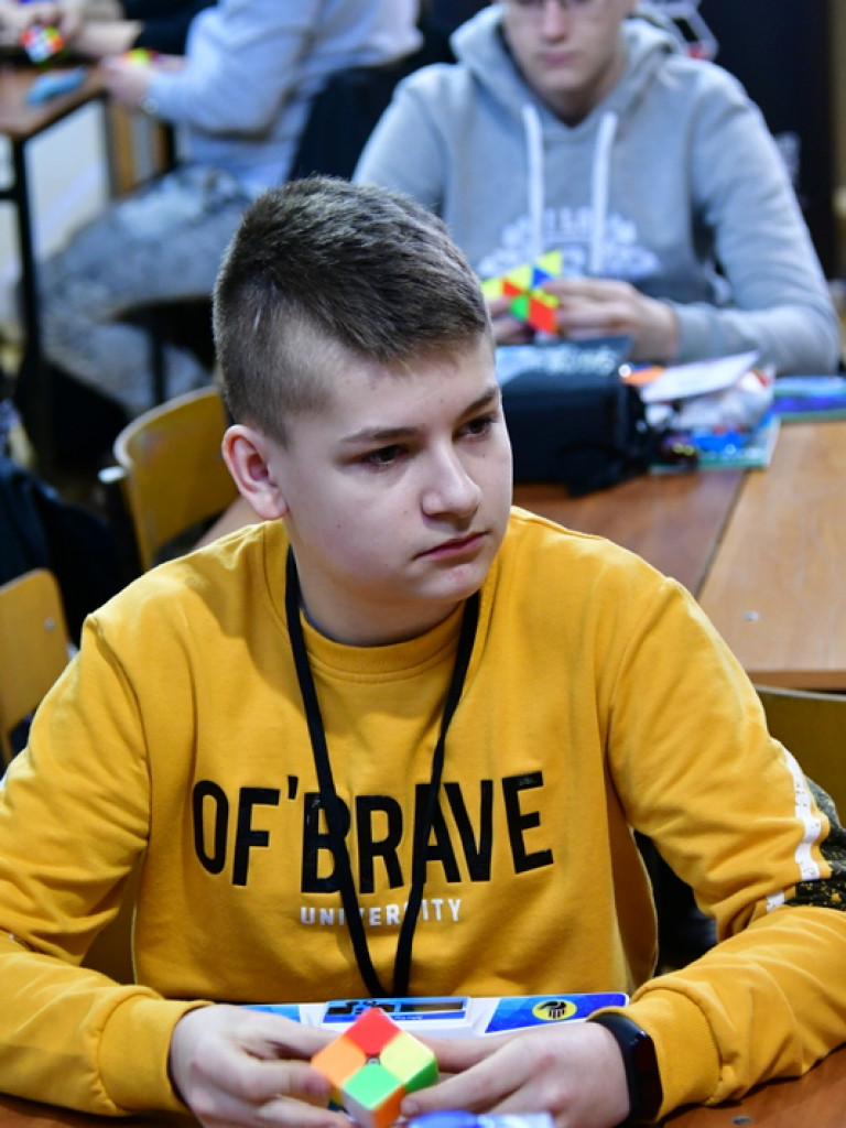 Mistrzowski Turniej w Speedcubingu (FOTO)