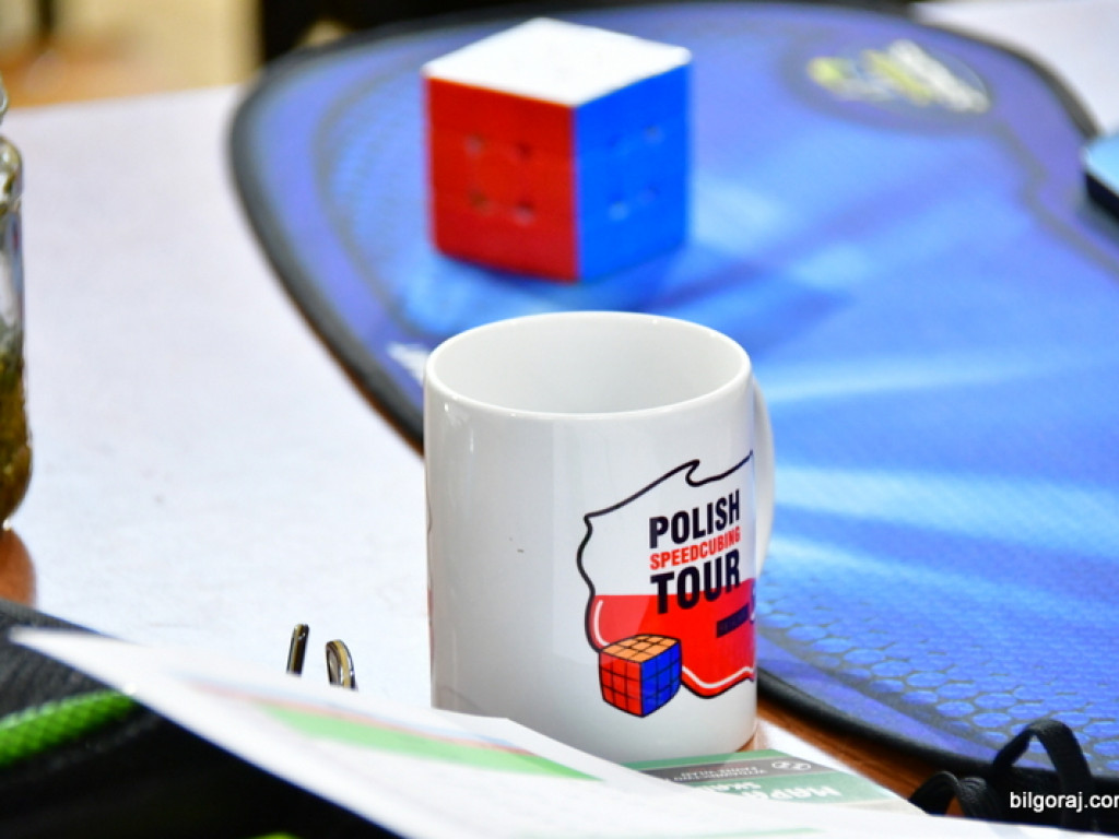 Mistrzowski Turniej w Speedcubingu (FOTO)