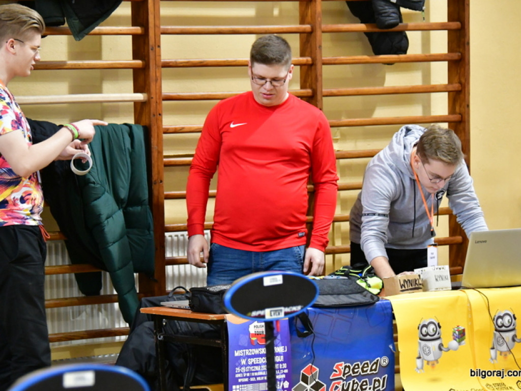 Mistrzowski Turniej w Speedcubingu (FOTO)