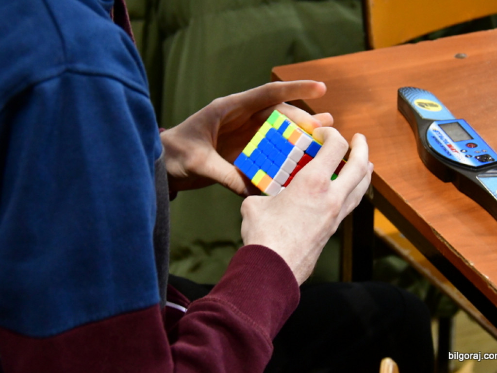 Mistrzowski Turniej w Speedcubingu (FOTO)