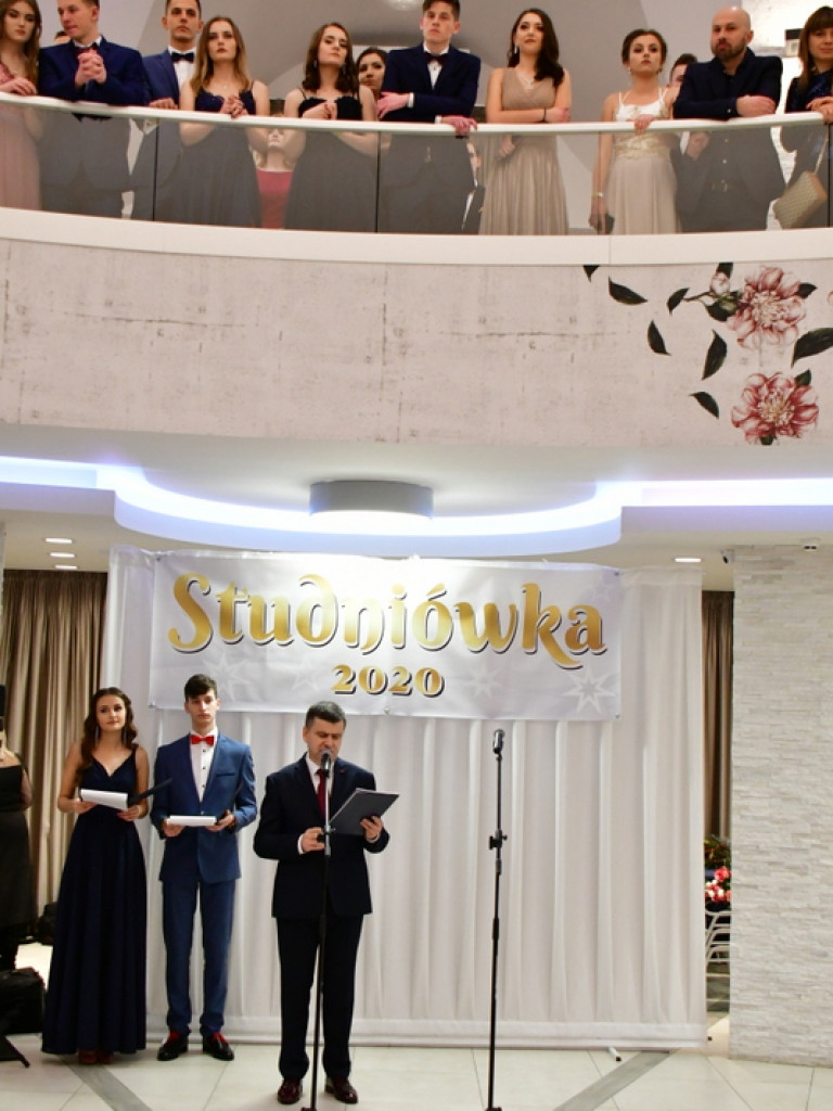 Studniówka 