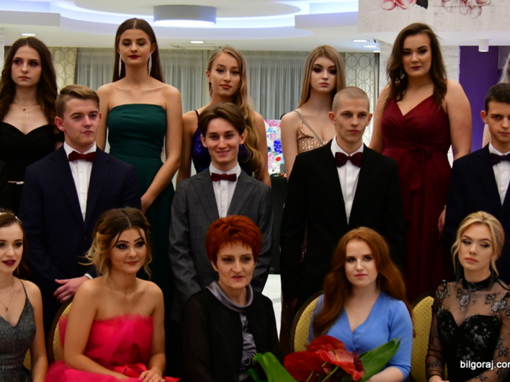 Studniówka I LO im. ONZ (FOTO, VIDEO)