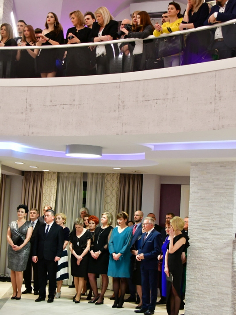 Studniówka I LO im. ONZ (FOTO, VIDEO)
