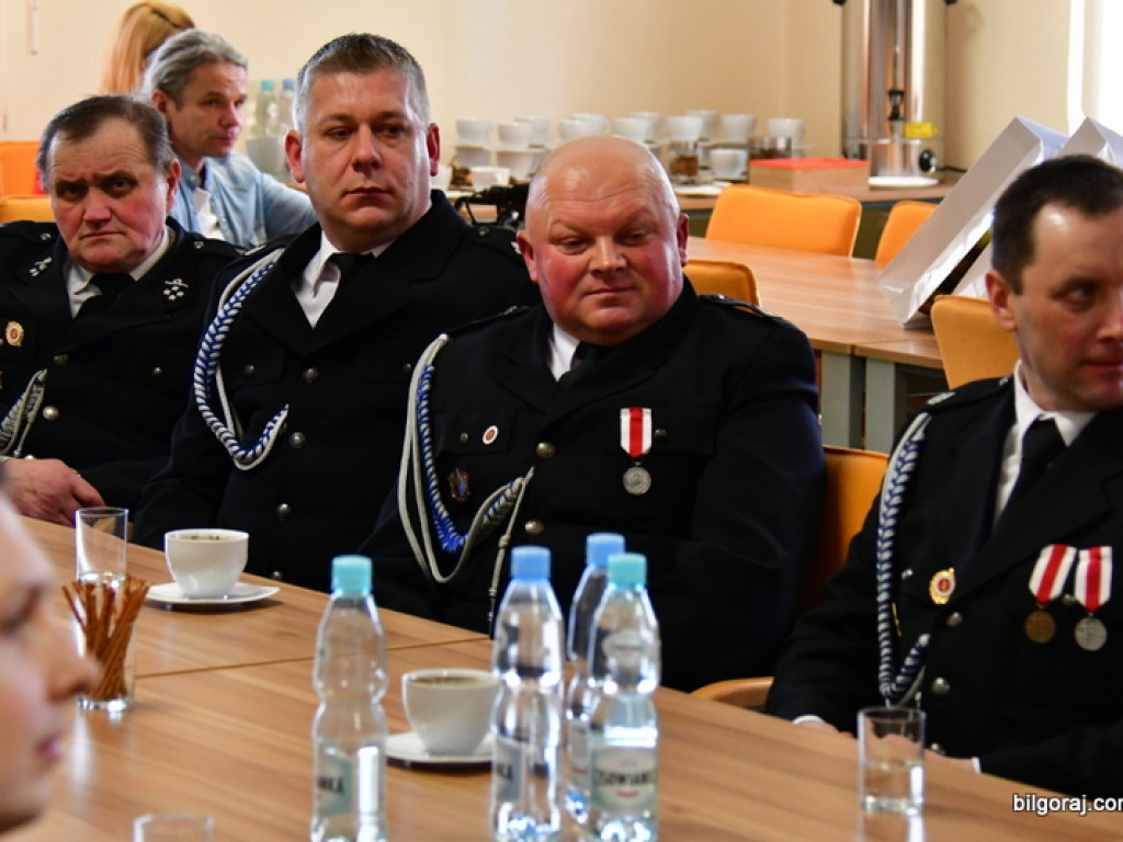 Powiat Biłgorajski. Marszałek wręczył pieniądze (FOTO)