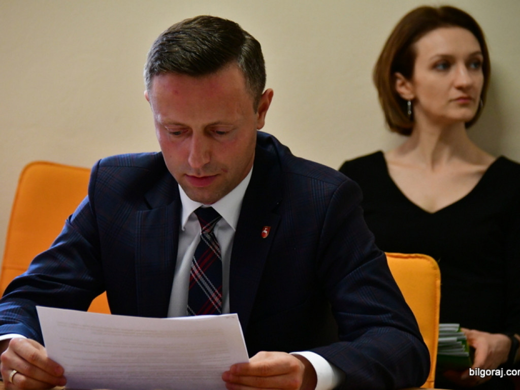 Powiat Biłgorajski. Marszałek wręczył pieniądze (FOTO)