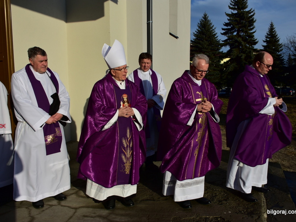 Biłgoraj pożegnał śp. ks. Adama Marka (FOTO)