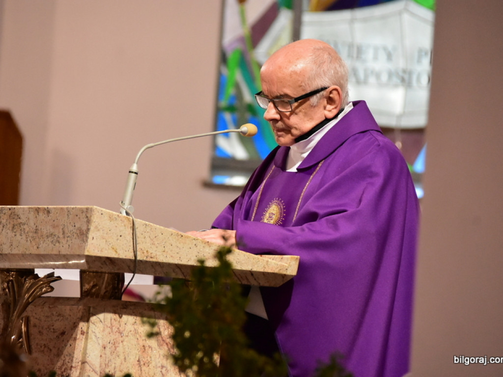 Biłgoraj pożegnał śp. ks. Adama Marka (FOTO)
